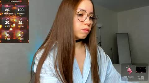 Snapshot of fun__nd__bun chatting on May 11, 2026, 1:33 am fun__nd__bun online show from May 11, 2026, 1:33 am
