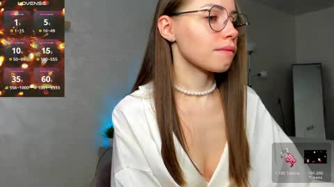 Snapshot of fun__nd__bun chatting on May 17, 2026, 1:25 am fun__nd__bun online show from May 17, 2026, 1:25 am