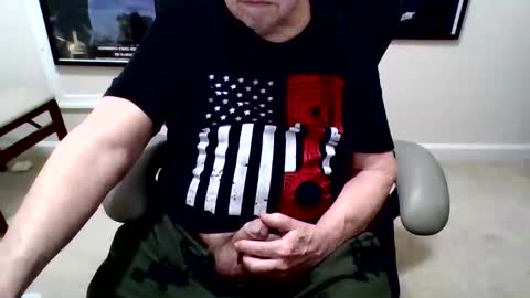 Snapshot of funclemike chatting on March 20, 2026, 1:49 pm funclemike online show from March 20, 2026, 1:49 pm