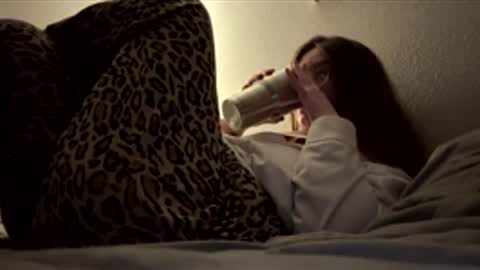 Linnys Palace online show from December 1, 2025, 4:28 am