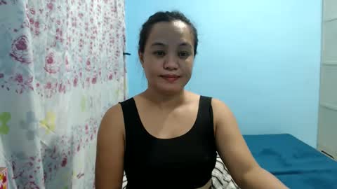 Snapshot of funluvnpinay4u chatting on May 11, 2026, 2:45 pm MAE online show from May 11, 2026, 2:45 pm
