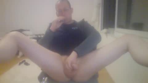 Snapshot of funneltunnel chatting on April 20, 2026, 6:53 pm funneltunnel online show from April 20, 2026, 6:53 pm