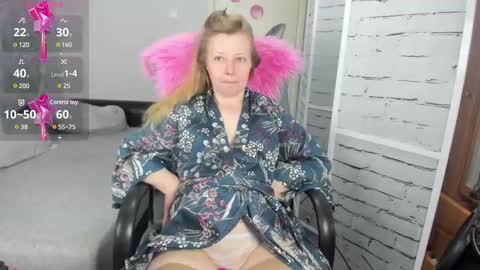 funny_bunny4 online show from February 22, 2025, 7:58 pm