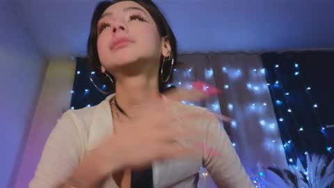 Tiffany online show from February 2, 2025, 1:23 am