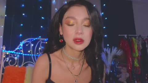 Tiffany online show from February 19, 2025, 11:25 pm