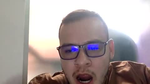 Snapshot of funnyboys18 chatting on January 17, 2025, 7:05 pm Zanty online show from January 17, 2025, 7:05 pm