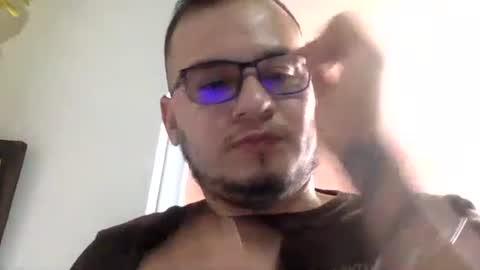 Snapshot of funnyboys18 chatting on February 14, 2025, 6:51 pm Zanty online show from February 14, 2025, 6:51 pm