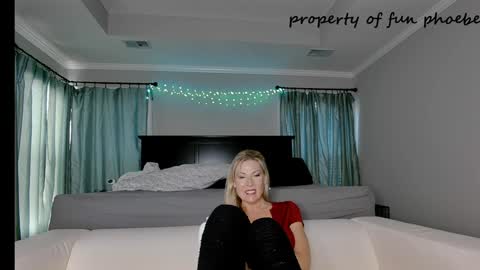 funphoebe online show from December 6, 2024, 6:06 pm