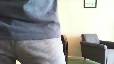 Snapshot of funslimguy chatting on May 5, 2026, 4:37 pm Funslimguy online show from May 5, 2026, 4:37 pm