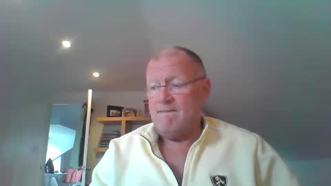 funtime88888 online show from February 3, 2025, 11:42 am