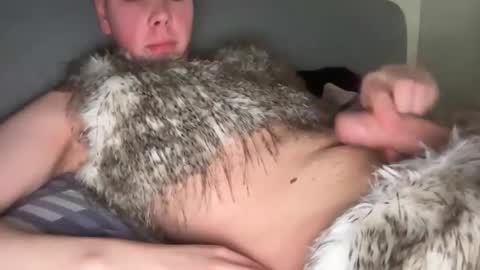 furlover912 online show from April 3, 2026, 2:37 pm