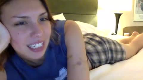 Fushia online show from November 3, 2025, 7:15 pm