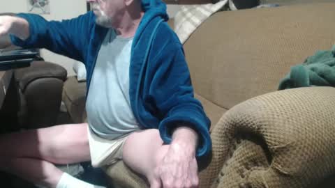 Snapshot of futch1050 chatting on December 3, 2024, 8:17 pm Futch1950 online show from December 3, 2024, 8:17 pm