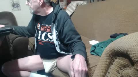 Snapshot of futch1050 chatting on January 21, 2025, 12:57 am Futch1950 online show from January 21, 2025, 12:57 am