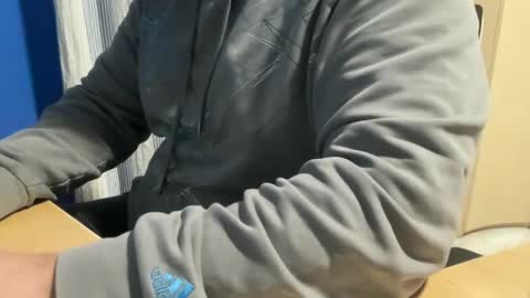 Snapshot of fuzitzu2 chatting on February 6, 2025, 7:40 pm fuzitzu2 online show from February 6, 2025, 7:40 pm