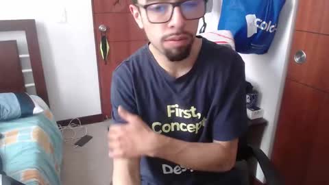 andrew online show from October 26, 2025, 3:18 pm