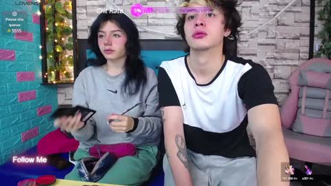  FYRE y FOX  online show from December 10, 2024, 4:02 am