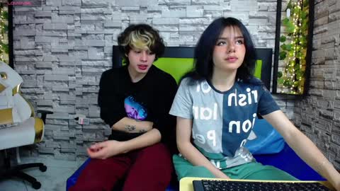  FYRE y FOX  online show from December 19, 2024, 3:51 am