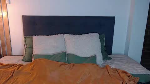 Snapshot of fyreandfox_ chatting on June 3, 2026, 8:58 pm FIRE AND FOX online show from June 3, 2026, 8:58 pm