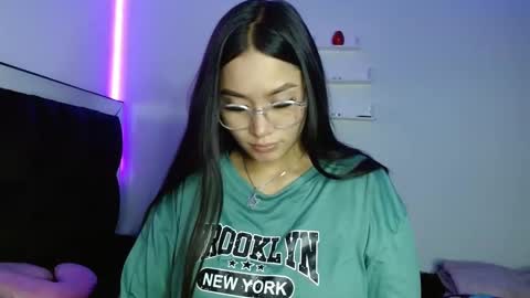 Victoria online show from March 5, 2025, 2:03 am