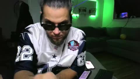 Snapshot of g__host chatting on November 24, 2025, 5:07 am Jax online show from November 24, 2025, 5:07 am