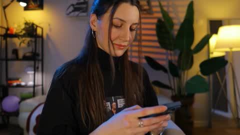 G online show from November 28, 2025, 6:54 pm