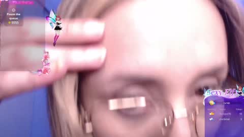 Snapshot of gabb_rioss chatting on December 21, 2024, 12:20 am Gabriela online show from December 21, 2024, 12:20 am