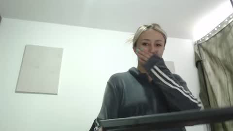 Snapshot of gabb_rioss chatting on July 28, 2026, 4:39 pm Gabriela online show from July 28, 2026, 4:39 pm