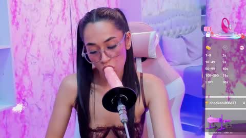 Snapshot of gabbieprice chatting on October 9, 2025, 9:24 pm Gabbie online show from October 9, 2025, 9:24 pm