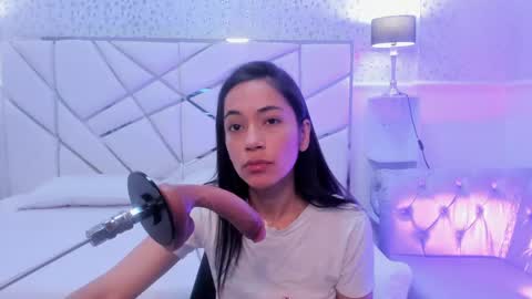 gabbieskinny online show from April 18, 2026, 11:25 am