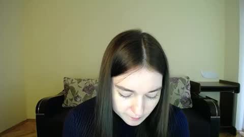 Snapshot of gabby_di chatting on December 8, 2024, 12:08 pm Jaklin online show from December 8, 2024, 12:08 pm