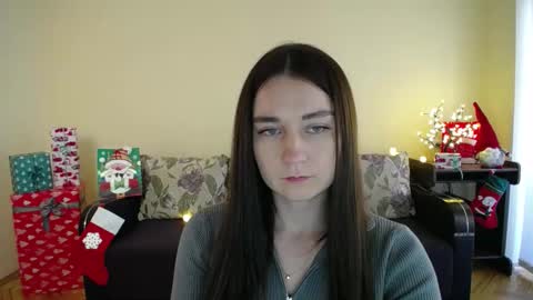 Snapshot of gabby_di chatting on December 18, 2024, 12:07 pm Jaklin online show from December 18, 2024, 12:07 pm