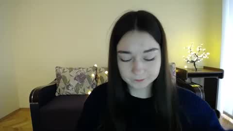 Snapshot of gabby_di chatting on January 11, 2025, 12:29 pm Jaklin online show from January 11, 2025, 12:29 pm