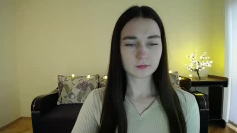 Snapshot of gabby_di chatting on February 8, 2025, 12:17 pm Jaklin online show from February 8, 2025, 12:17 pm