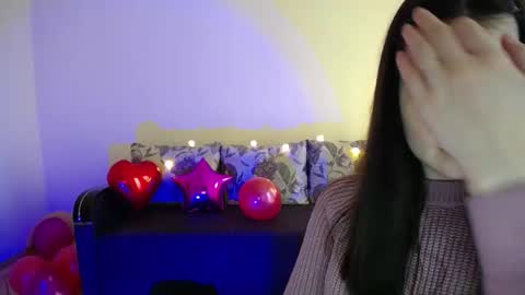 Snapshot of gabby_di chatting on February 17, 2025, 12:05 pm Jaklin online show from February 17, 2025, 12:05 pm