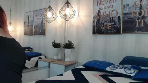 gabby_evanns online show from December 19, 2024, 10:13 am