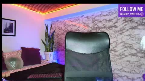 Gabby Sweet online show from November 23, 2025, 2:00 am