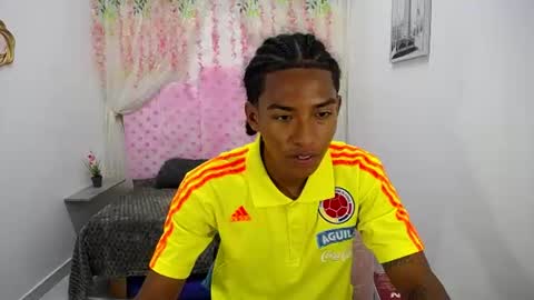 gabi_gol online show from July 7, 2026, 8:35 pm