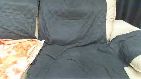 gaby  layla online show from February 10, 2025, 4:25 pm