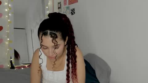 Snapshot of gabriela_duarte chatting on February 24, 2025, 6:05 am Gabi online show from February 24, 2025, 6:05 am