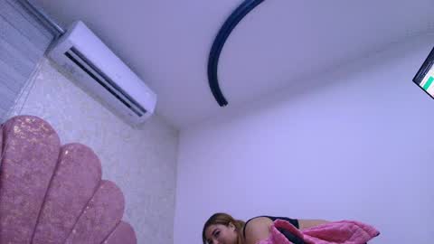 Snapshot of gabriela_leone chatting on May 27, 2026, 1:57 am gabriela online show from May 27, 2026, 1:57 am
