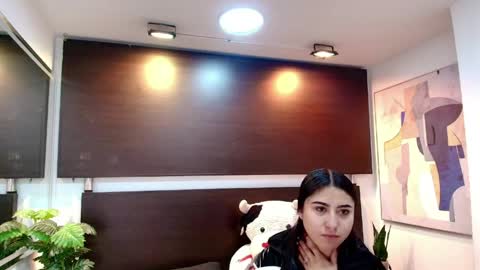 Gabby  online show from May 19, 2026, 12:44 pm