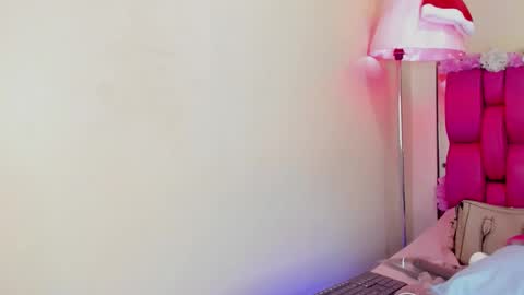 Gaby Im on vacation see you on November 25 online show from January 2, 2025, 5:50 pm