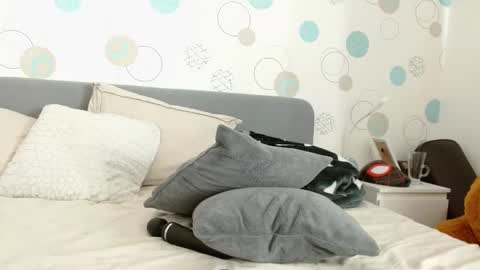 i love to squirt online show from March 6, 2025, 9:53 pm