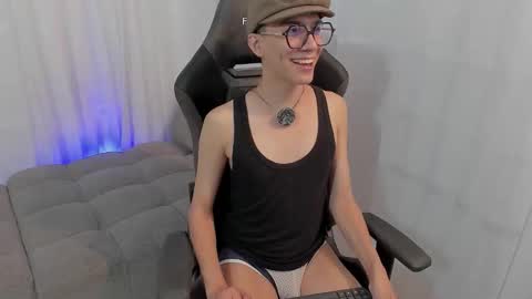Snapshot of gabriele_love chatting on September 11, 2025, 12:27 pm gabriele_love online show from September 11, 2025, 12:27 pm
