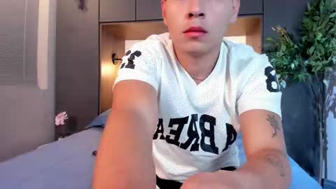 gabriell_ramirez_ online show from January 26, 2025, 3:48 am