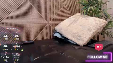 gabriell_ramirez_ online show from March 9, 2025, 7:23 am