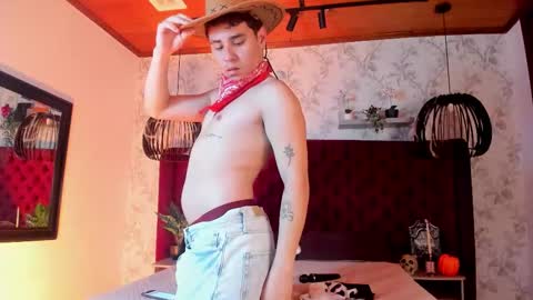 gabriell_ramirez_ online show from October 30, 2025, 4:25 am