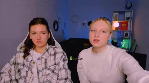Snapshot of gabriella_daylight chatting on October 6, 2025, 8:12 am gabriella_daylight online show from October 6, 2025, 8:12 am