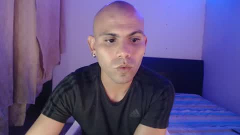 Snapshot of gabrielle_ramirez chatting on January 10, 2025, 10:57 pm Gabriel online show from January 10, 2025, 10:57 pm